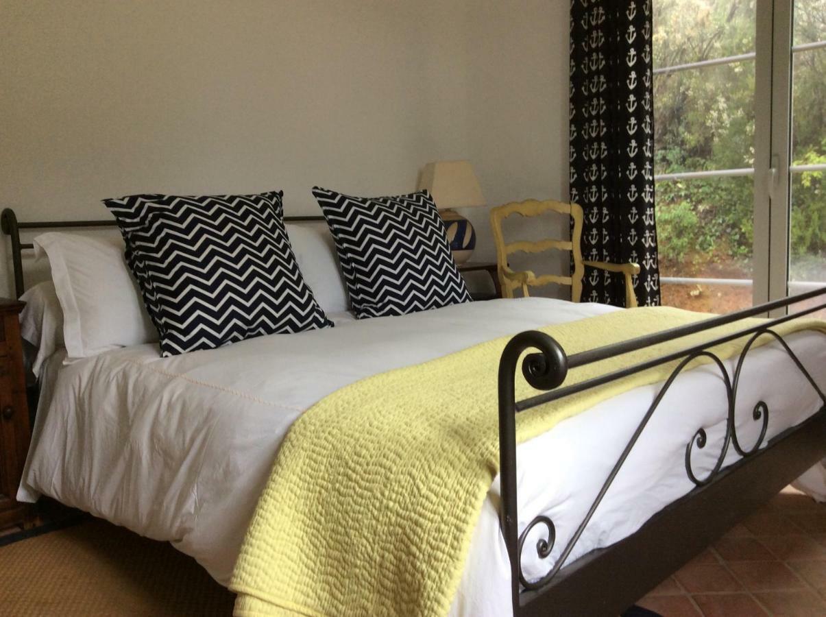 Le Mas Amore Bed & Breakfast Gassin Exterior foto