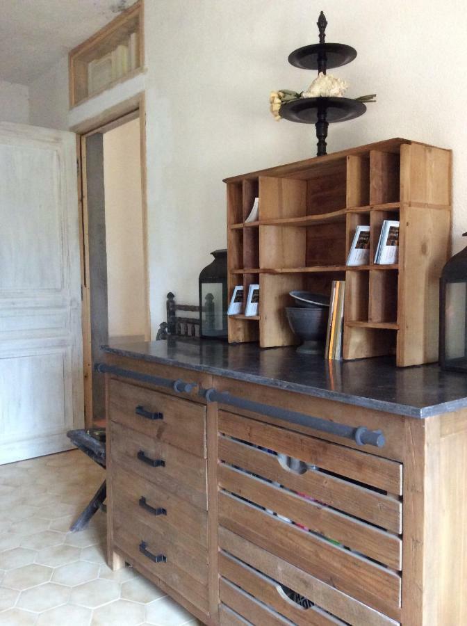 Le Mas Amore Bed & Breakfast Gassin Exterior foto