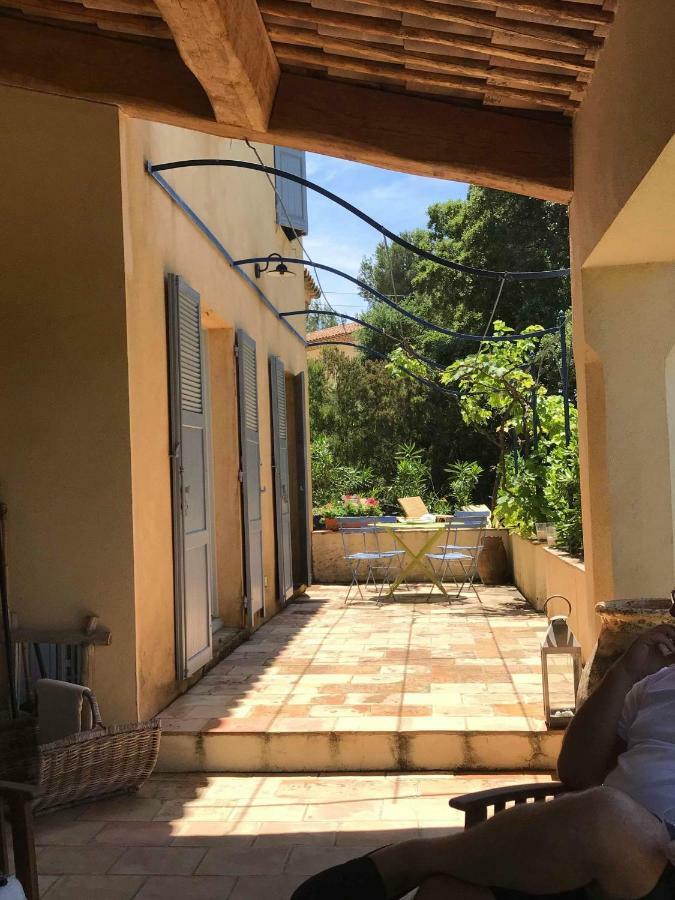 Le Mas Amore Bed & Breakfast Gassin Exterior foto